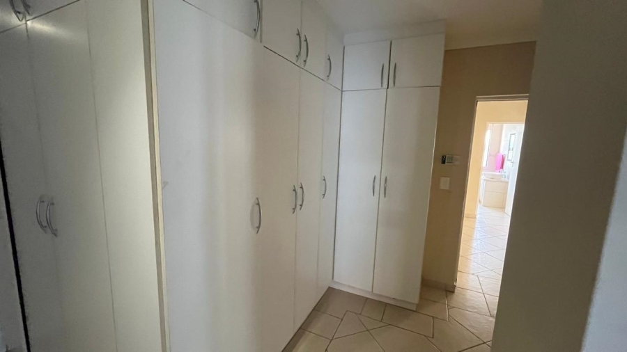 3 Bedroom Property for Sale in Wavecrest Eastern Cape
